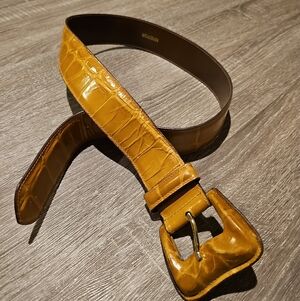 Nordstrom Genuine Leather Croc-Embossed Belt – Made in Italy